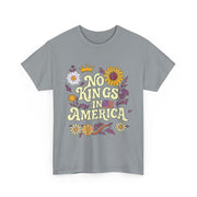 No King in America T-Shirt – Retro 70s Floral Democracy Tee with Patriotic Message for Women Who Value Freedom